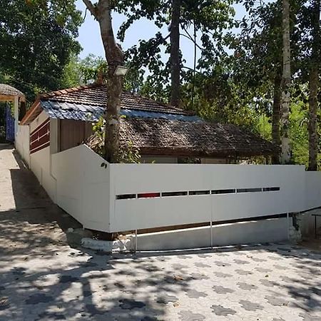 Ponmudi Valley Resorts Экстерьер фото